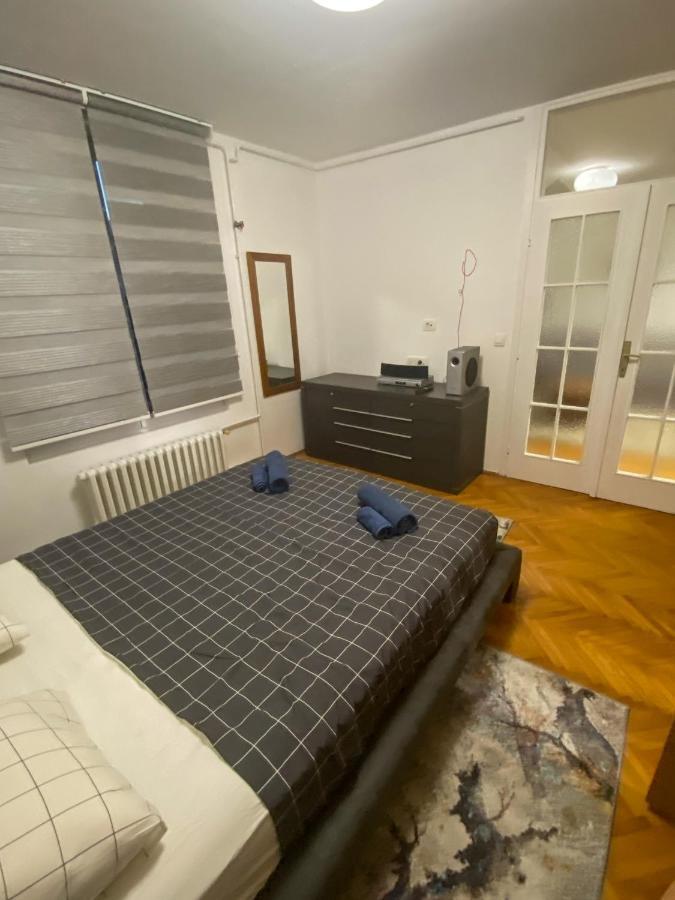 Lord'S Apartment Белград Екстериор снимка